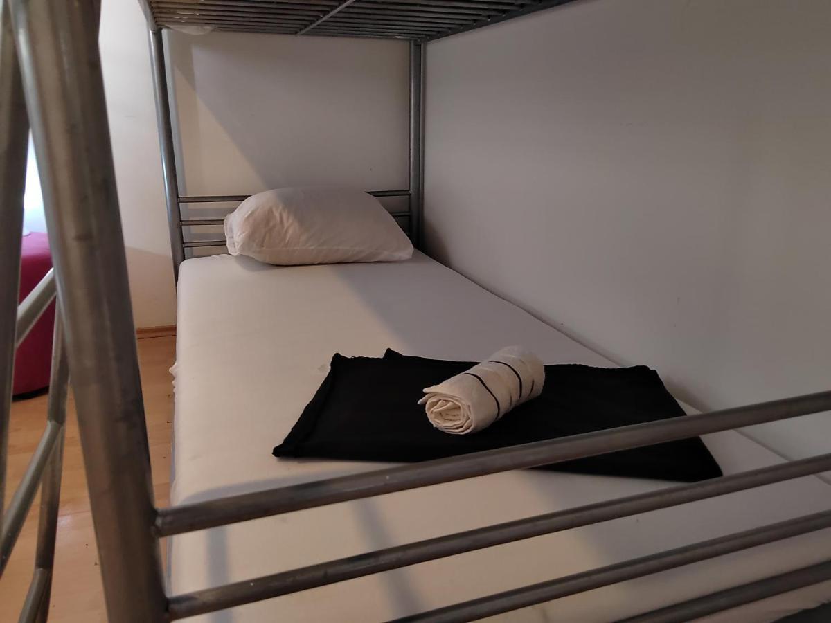 Hostel Rasema Трогир Экстерьер фото
