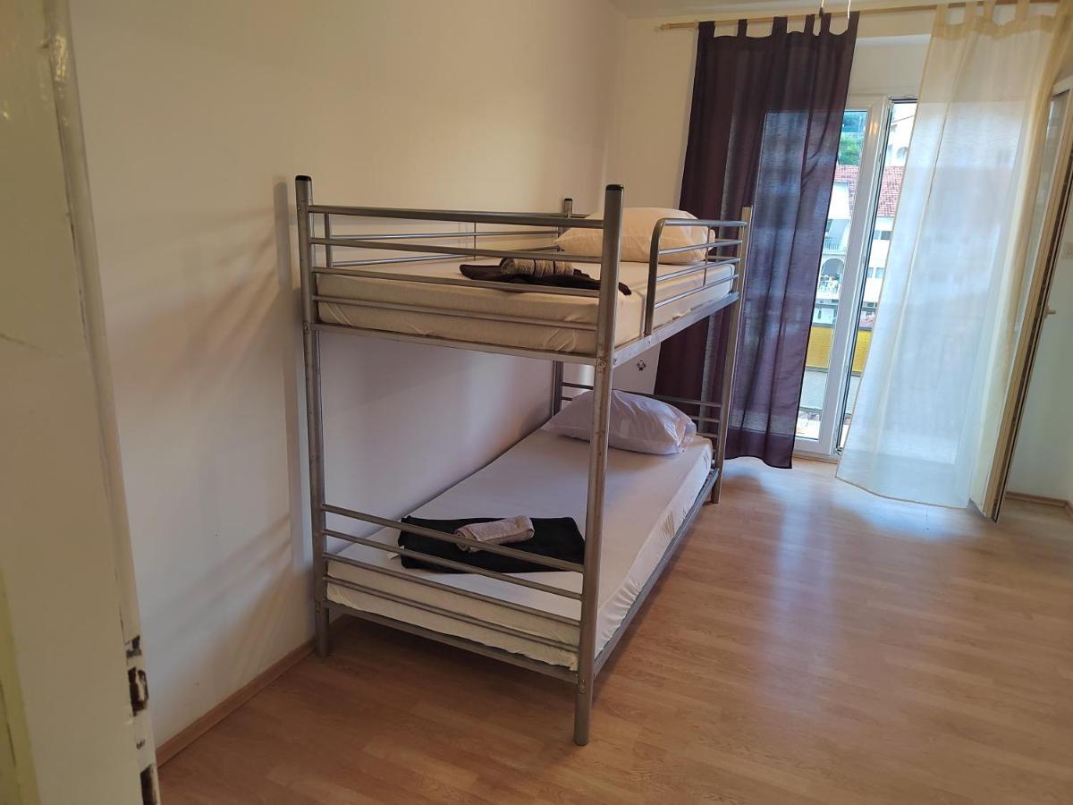 Hostel Rasema Трогир Экстерьер фото